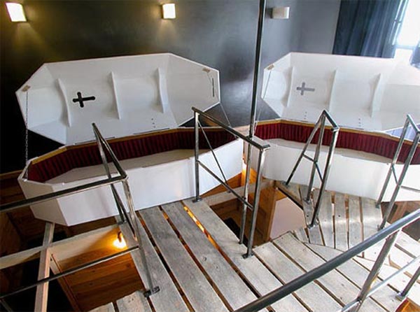 vampire-hotel-room-with-coffins