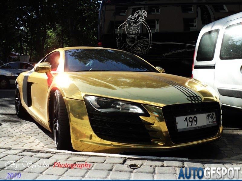 Gold Plated Audi R8 What's hotter than a matte black wrap
