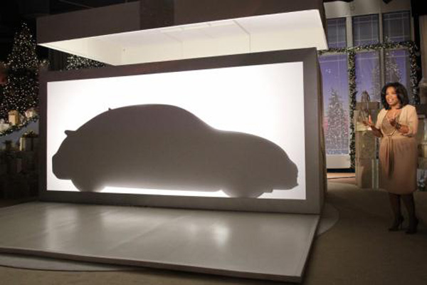 Oprah Winfrey gives away 2012 Volkswagen Beetle to audience