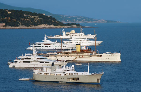 The World's Largest Yachts 2010. Superyachts are privately owned vessels 