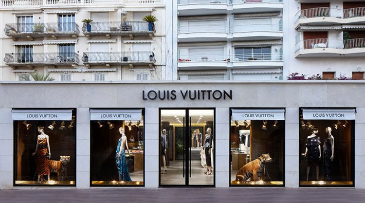 Louis Vuitton Popups In Cannes - eXtravaganzi