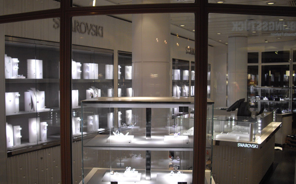 The Swarovski boutique on the Mein Schiff 2 is in a prominent location at the Neuer Wall mall on deck 7