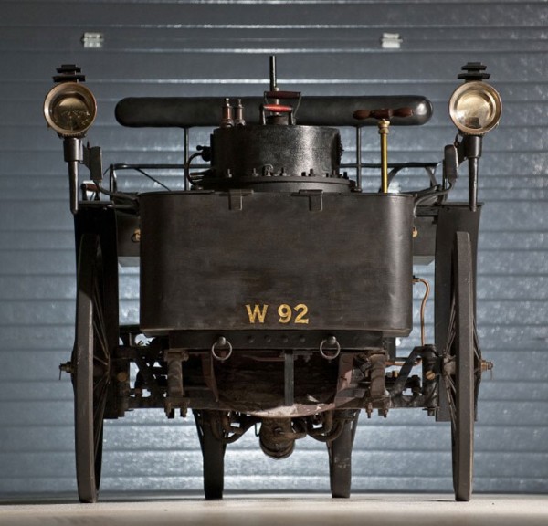 1884 de Dion Bouton et Trepardoux Dos-a-Dos Steam Runabout