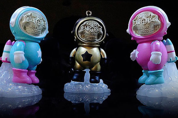  Dum English - Chris Brown's Limited-Edition Collectibles Series Toys