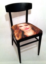 face Sit on chair my