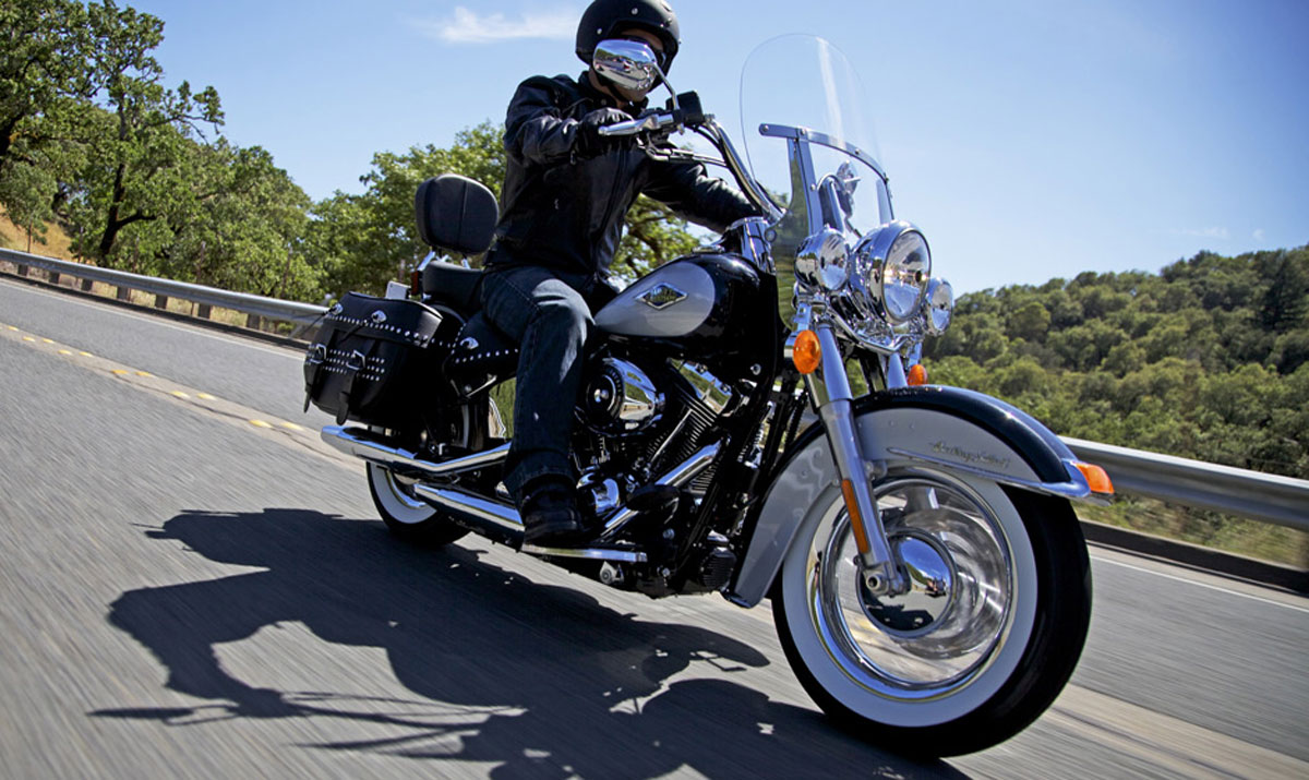 2013 HarleyDavidson Heritage Softail Classic Gets Custom Options for 