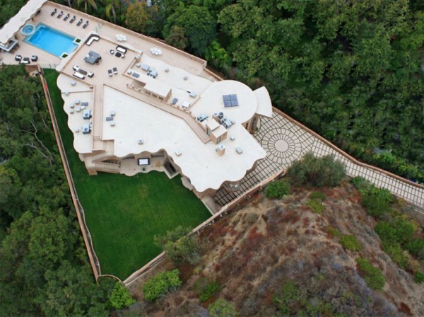 Rihanna's New $12 Million Pacific Palisades Mansion