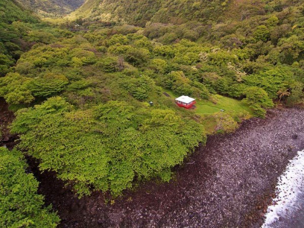 Hawaiian Most Expensive Cottage - Oceanfront Maulua Halei