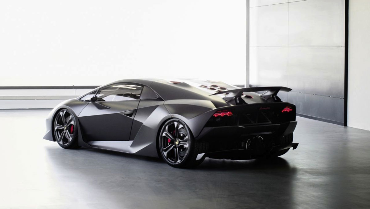 Production of Lamborghini Sesto Elemento Finally Started 