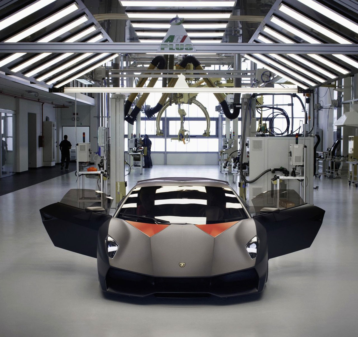 Production of Lamborghini Sesto Elemento Finally Started ...