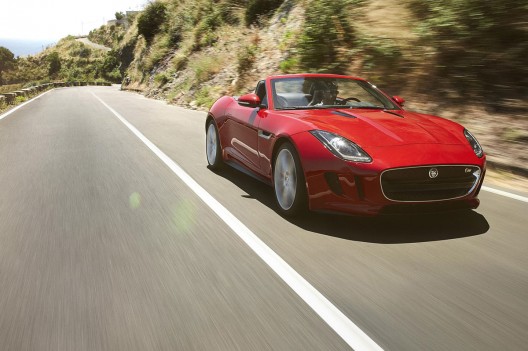 Jaguar Introduces All-New F-Type With Fun Global Ad Campaign
