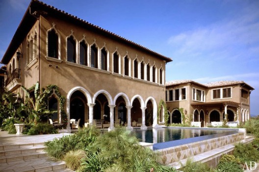 Beyoncé Buys Cher's Malibu Mansion