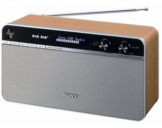 Sony XDR-S16DBP, A DAB+ Radio With Elegant Retro Look