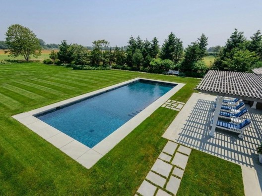 Built in 2010 this Further Lane Farm compound at East Hampton, New York, United States, is on sale for $35,000,000
