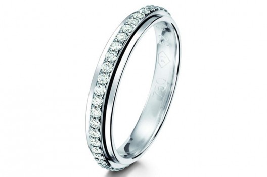 Piaget Bridal collection expresses emotion in a great way with all the charms of love couple