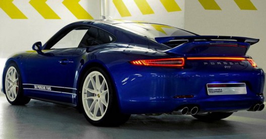Porsche 911 Carrera 4S specifications made by Facebook fans
