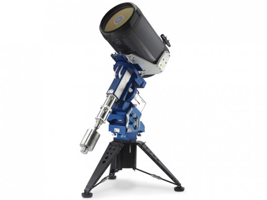 An observatory class telescope from Hammacher to observe the skies