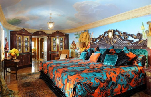 Versaces tragic Miami mansion set for auction