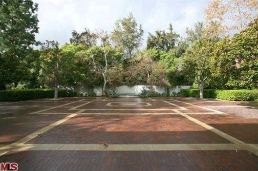 Historic Holmby Hills property, designed by world-renowned architect Wallace Neff has been listed on sale for $75 million