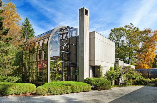 Twin Ponds, an absolutely stunning contemporary glass home in Bedford Hills is on sale