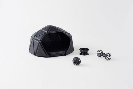 Eye-Catching Three-Piece Dog Accessory Collection from Nendo