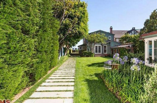 Leonardo DiCaprio Finally Sold His Malibu Home