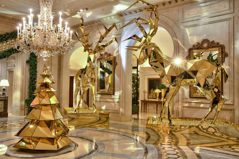 Golden Christmas at the Four Seasons Hotel George V in Paris - eXtravaganzi