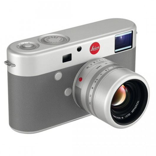 The Jony Ive-Marc Newson-designed Leica M for (RED) fetches $1.8 million at Sothebys
