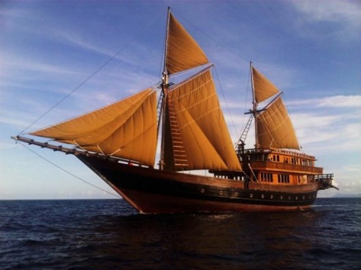 Luxury Sailing Around Indonesia on Alila Purnama