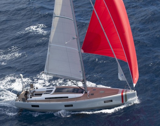 The "Wild Luxury" of the Aureus XV Absolute Sailing Yacht