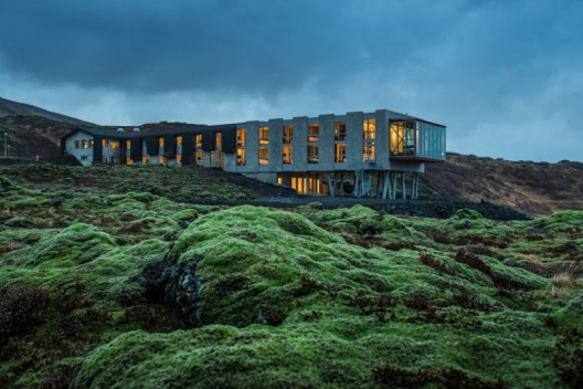Between Northern Lights, Hot Springs and Glaciers : ION Hotel in Iceland