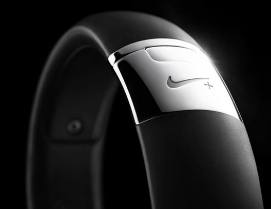 Limited edition Nike+ FuelBand will come in shiny silver