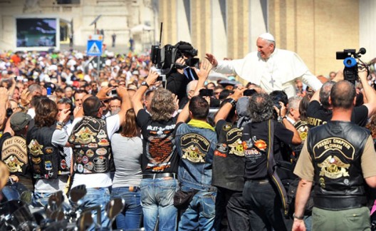 Harley Davidson Dyna Super Glide gifted to Pope Francis to be auctioned