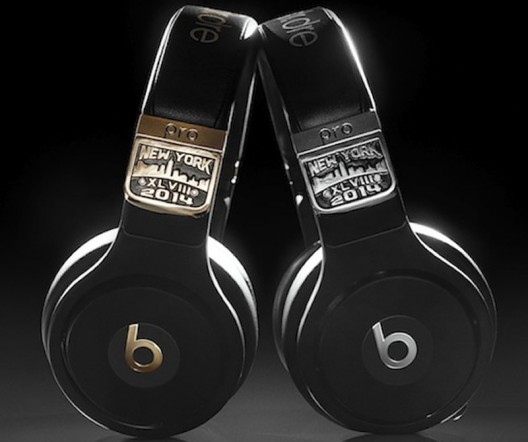 Check out the $25,000 Diamond encrusted headphones gifted to all the Super Bowl players