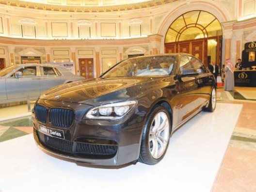 BMW 7 Series debuts at World of Luxury Expo in Riyadh