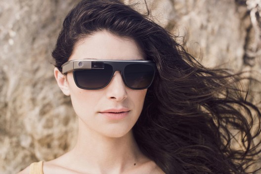 Google Teams With Luxottica for Stylish Future Glass