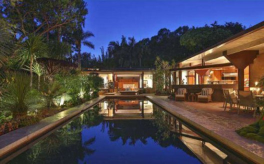 Gwyneth Paltrow and Chris Martin buy Malibu residence for $14 million