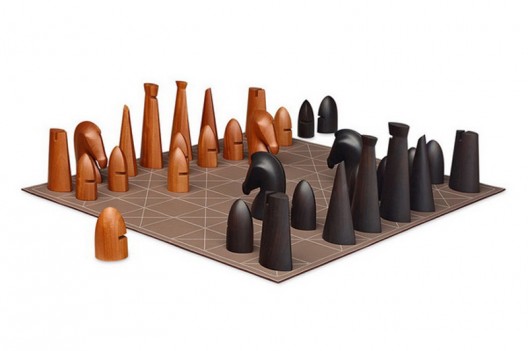 Luxury brand Hermes has presented a unique Samarcande giant chess set