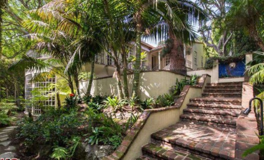 Jodie Foster’s Hollywood Hills Home at Lower Price
