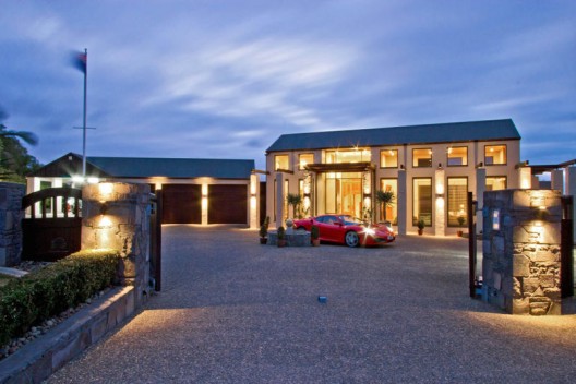 22 Tudor Park – Magnificent Contemporary New Zealand Estate on Sale
