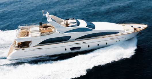 Azimut Yachts at the Singapore Yacht Show: six luxury vessels to represent the Italian brands absolute elegance.