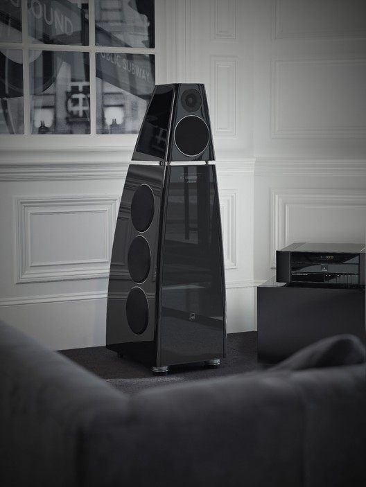 Meridian's 25th Anniversary DSP Digital Active Loudspeakers Finally Ready For Order