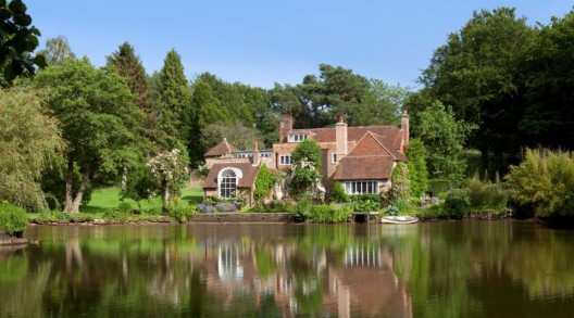 Vivien Leigh's Former Sussex Home on Sale for £3.5 Million