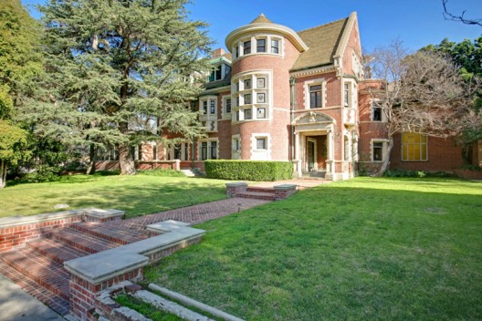 Hauntingly Historic American Horror Story Mansion Back on Market