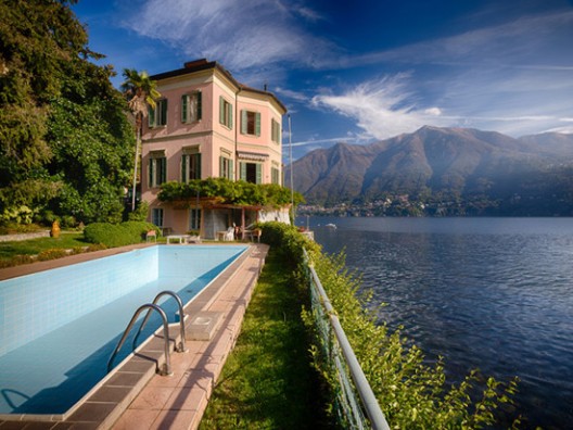 Luxury Villa Overlooking Lake Como on Sale