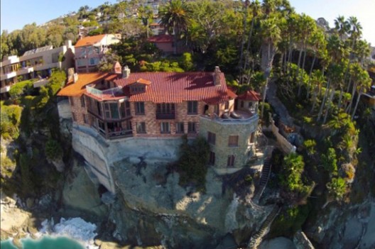 Historic California Beach Home Seeks $30 Million