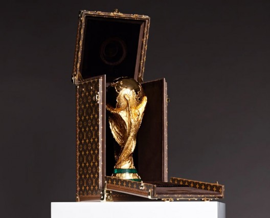 The 2014 FIFA World Cup trophy gets a Louis Vuitton case and supermodel Gisele Bundchen for a presenter