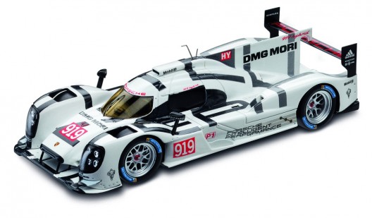 Porsche Driver’s Selection Launches Two New Collections for returning to Le Mans