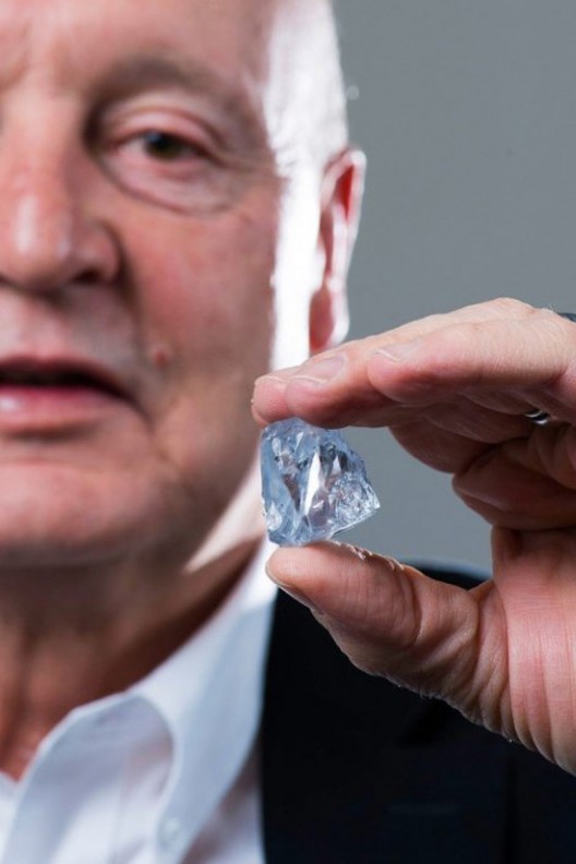 diamond of 122.52 carats was found in the mine Cullinan