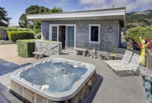 Danielle Steels Colorful California Home on Sale
